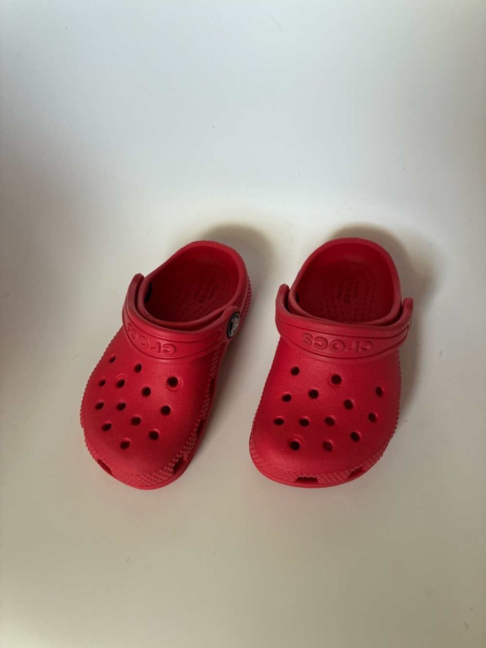 CROCS Kids Classic Clog in Red size 7c